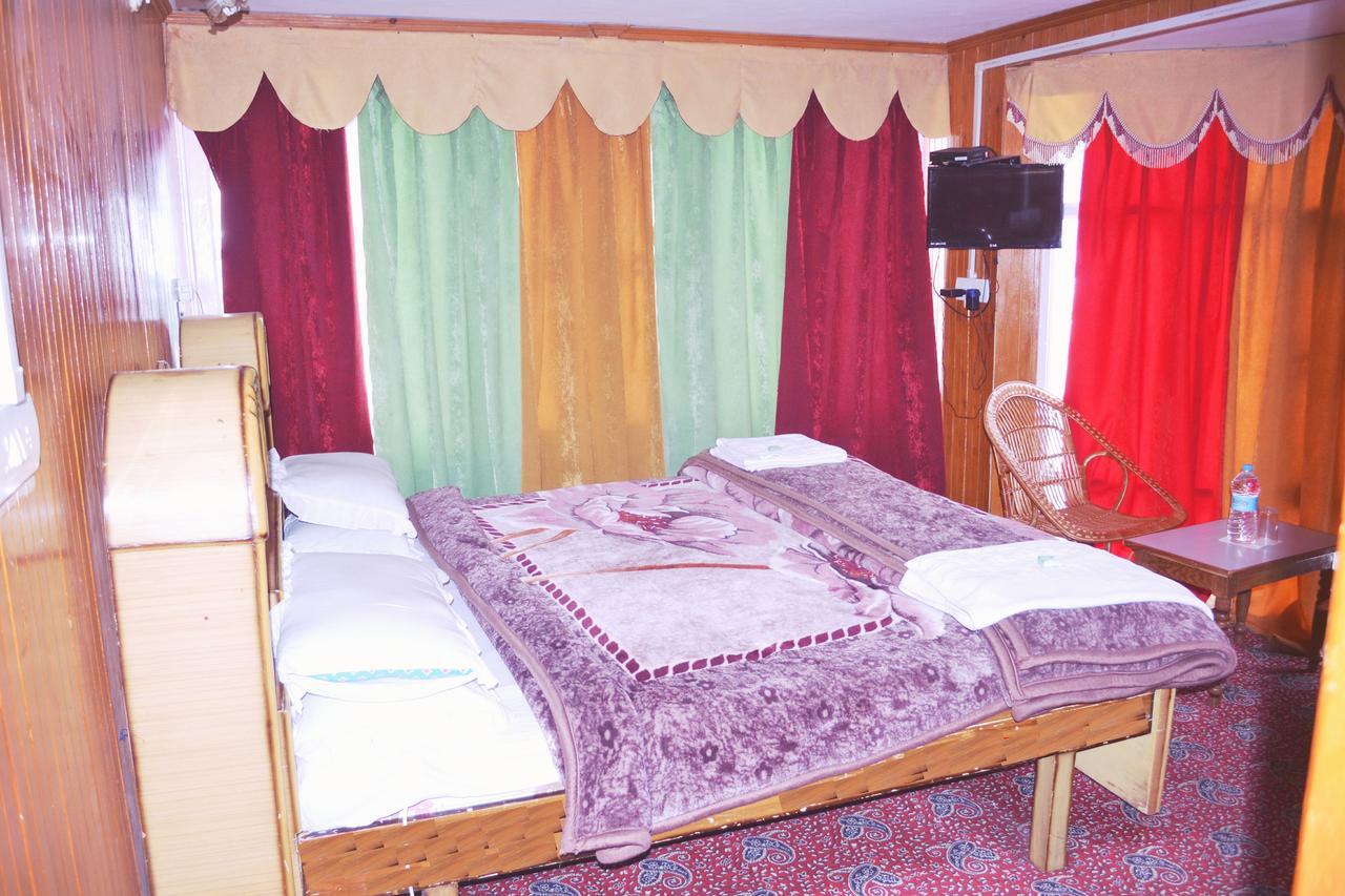 Hotel Glacier Heights Sonāmarg Zewnętrze zdjęcie