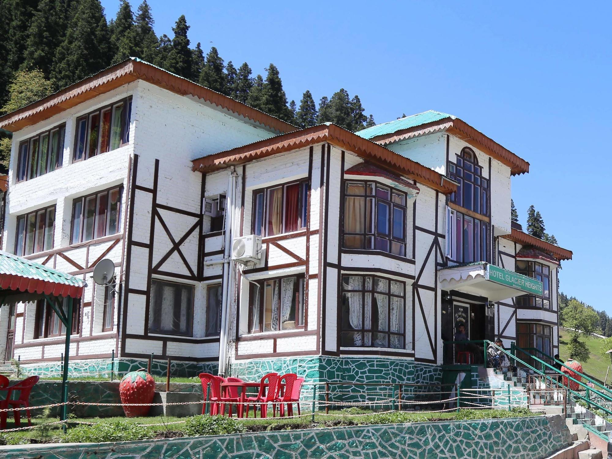 Hotel Glacier Heights Sonāmarg Zewnętrze zdjęcie